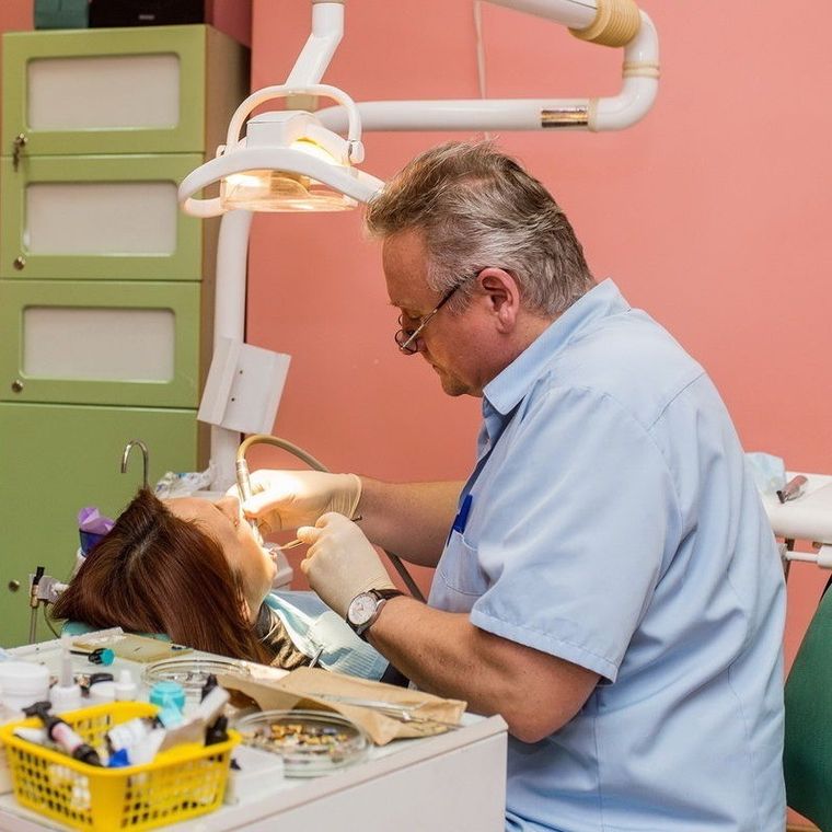 Протезирование зубов Виды, технологии и советы по выбору Протезирование зубов Виды, технологии и советы по выбору